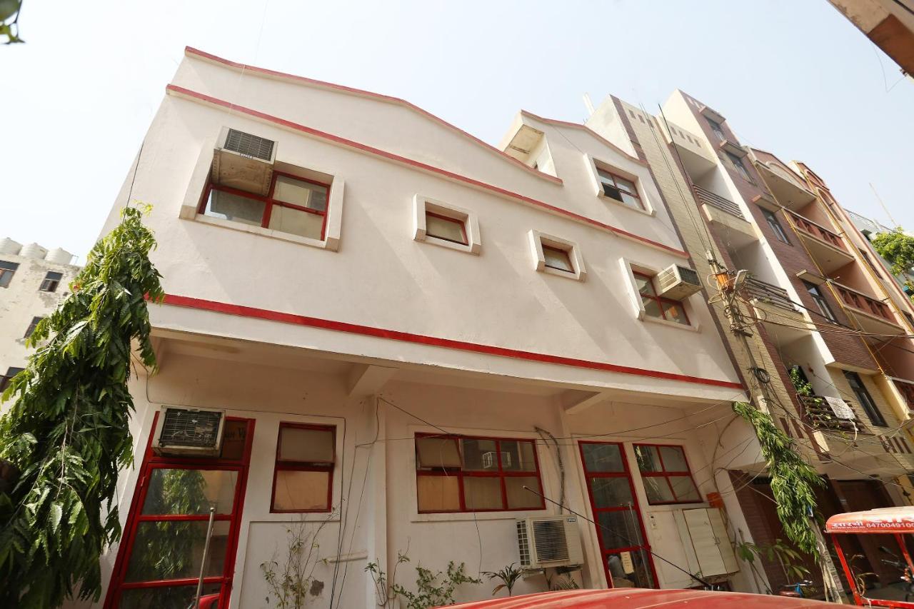 Hotel OYO 8253 Golden Heights Neu-Delhi Exterior foto